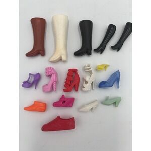 VTG 80s & 90s Lot of 16 Single Barbie Style‎ Doll Shoes Unbranded NO PAIRS